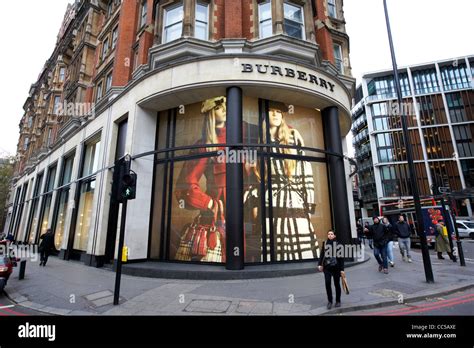 Burberry outlet stores uk